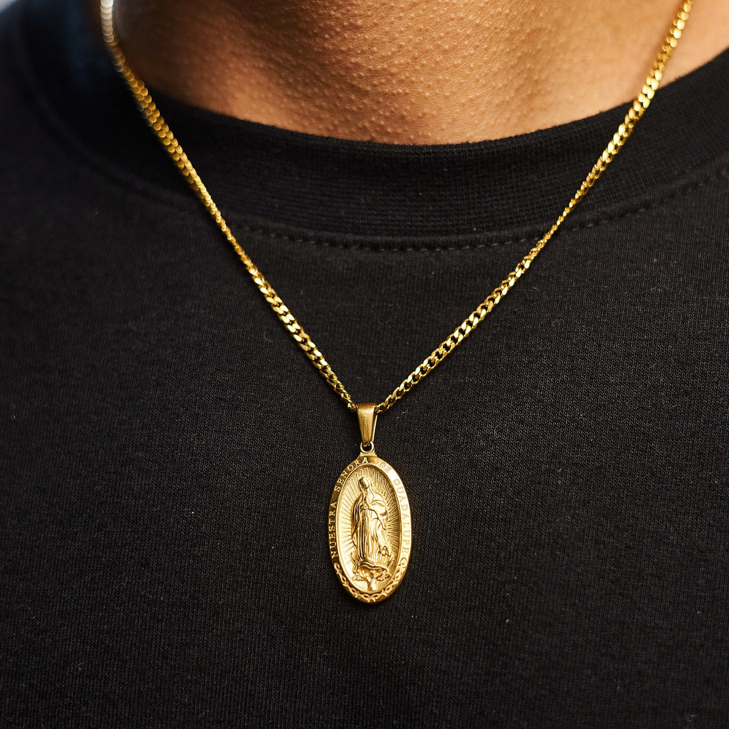 Dije Virgen Maria ORO LAMINADO